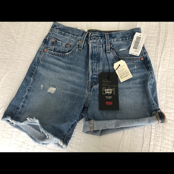 Levi’s Mid-length 501 Shorts - Picture 1 of 3